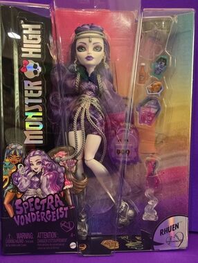 Monster High Spectra Vondergeist Doll - Purple and Silver Outfit